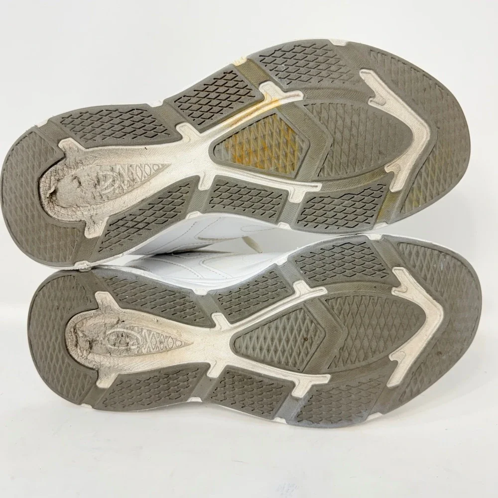 Athletic Works Mens 8.5 White Walking Sneakers MNAW22JT001 Chunky Dad Shoes